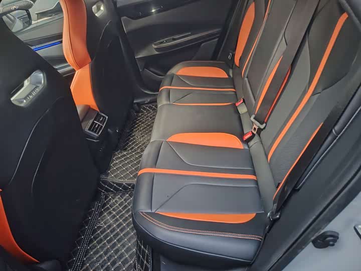 Changan UNI-V 2024 2024款 1.5T 尊贵运动型