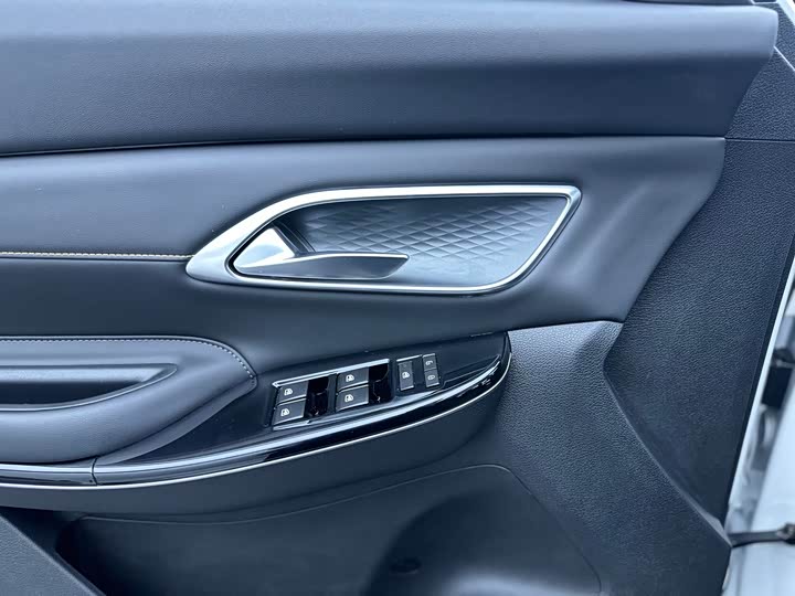 Changan X7 Plus 2024 2024款 1.5T 自动智享型 5座