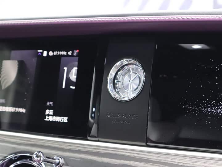 Rolls-Royce Spectre 2024 2024款 标准型