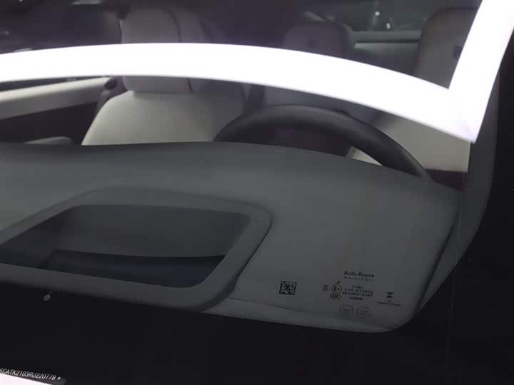 Rolls-Royce Spectre 2024 2024款 标准型