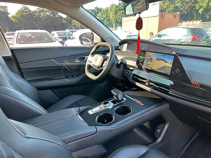 Changan UNI-K Hybrid 2022 2022款 蓝鲸iDD 130km 1.5T 尊贵型