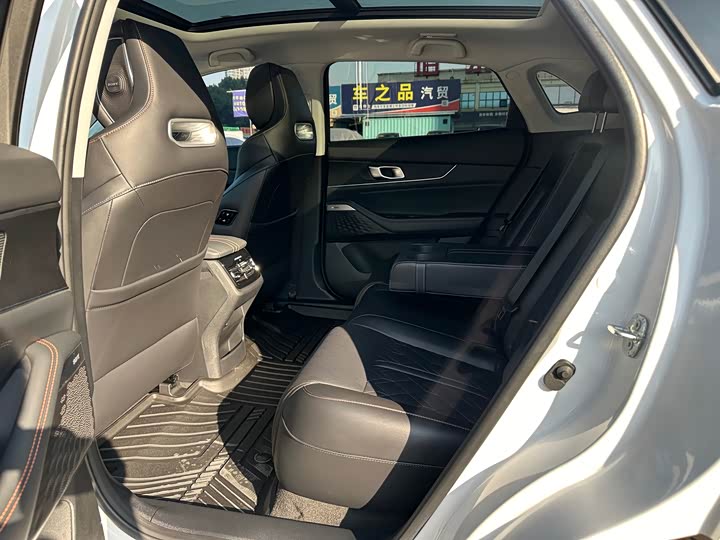 Changan UNI-K Hybrid 2022 2022款 蓝鲸iDD 130km 1.5T 尊贵型