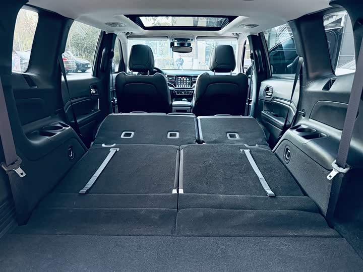 Jeep Grand Commander 2020 2020款 2.0T 四驱精英增强版