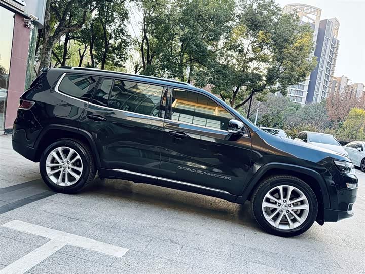 Jeep Grand Commander 2020 2020款 2.0T 四驱精英增强版