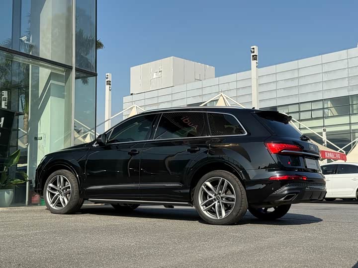Audi Q7 2024 2024款 55 TFSI quattro S line运动型