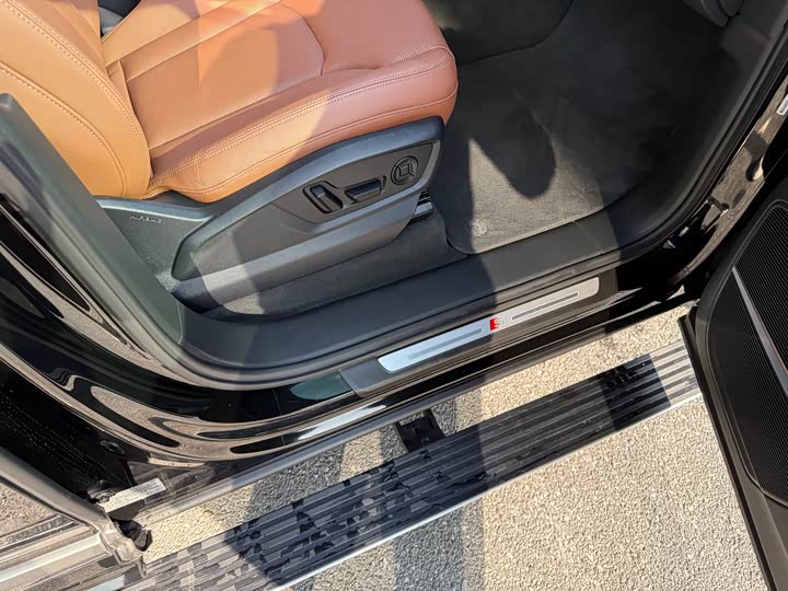 Audi Q7 2024 2024款 55 TFSI quattro S line运动型