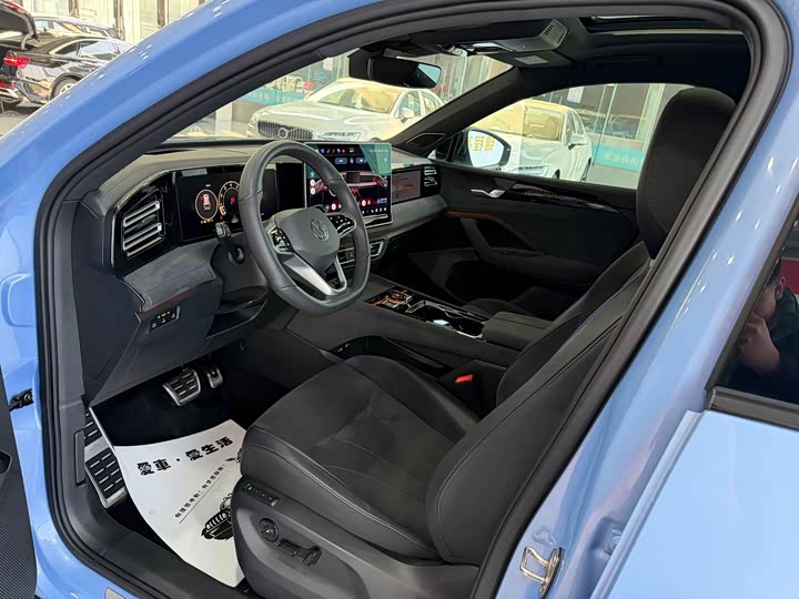 Volkswagen Tiguan L Pro 2025 2025款 PRO 380TSI 四驱 R-Line 智尊版