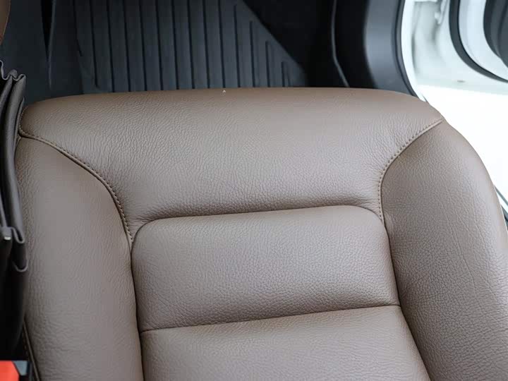 Volvo S60 Hybrid 2022 2022款 T8 E驱混动 四驱智逸豪华版