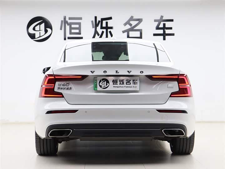 Volvo S60 Hybrid 2022 2022款 T8 E驱混动 四驱智逸豪华版