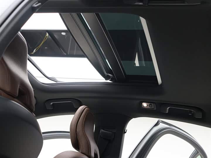 Volvo S60 Hybrid 2022 2022款 T8 E驱混动 四驱智逸豪华版