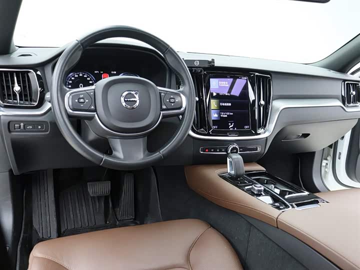 Volvo S60 Hybrid 2022 2022款 T8 E驱混动 四驱智逸豪华版