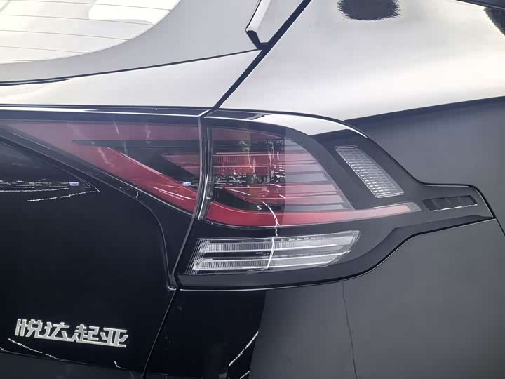 Kia Sportage 2023 2023款 1.5T 两驱尊贵版