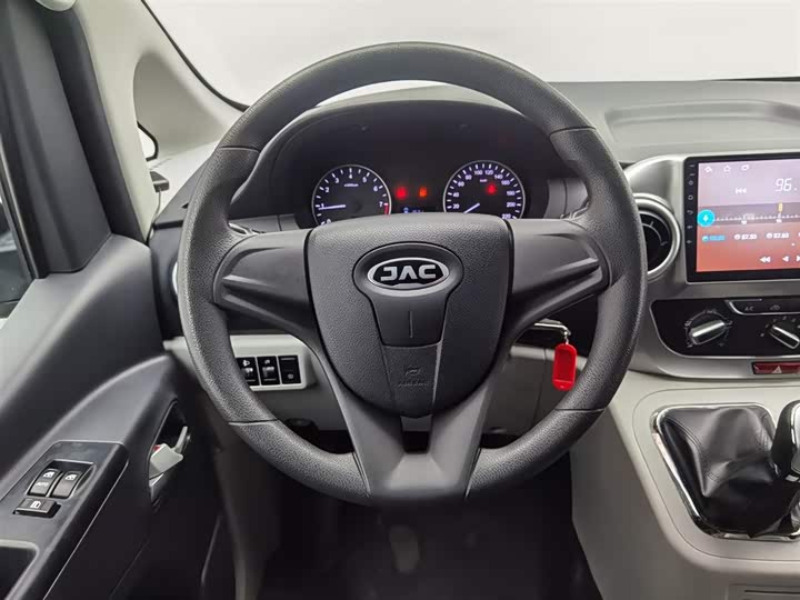 JAC Refine M3 2023 2023款 PLUS 1.5T 5/7座经典版