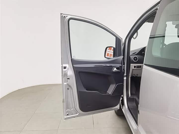 JAC Refine M3 2023 2023款 PLUS 1.5T 5/7座经典版