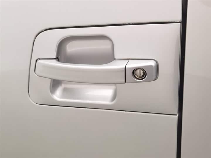 JAC Refine M3 2023 2023款 PLUS 1.5T 5/7座经典版