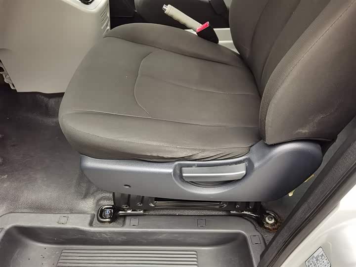 JAC Refine M3 2023 2023款 PLUS 1.5T 5/7座经典版