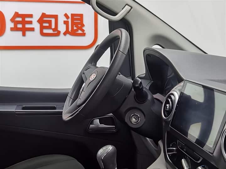 JAC Refine M3 2023 2023款 PLUS 1.5T 5/7座经典版