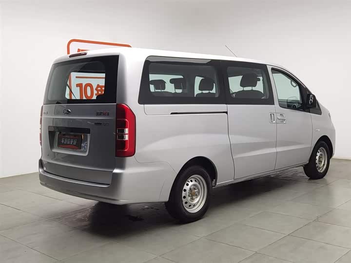 JAC Refine M3 2023 2023款 PLUS 1.5T 5/7座经典版