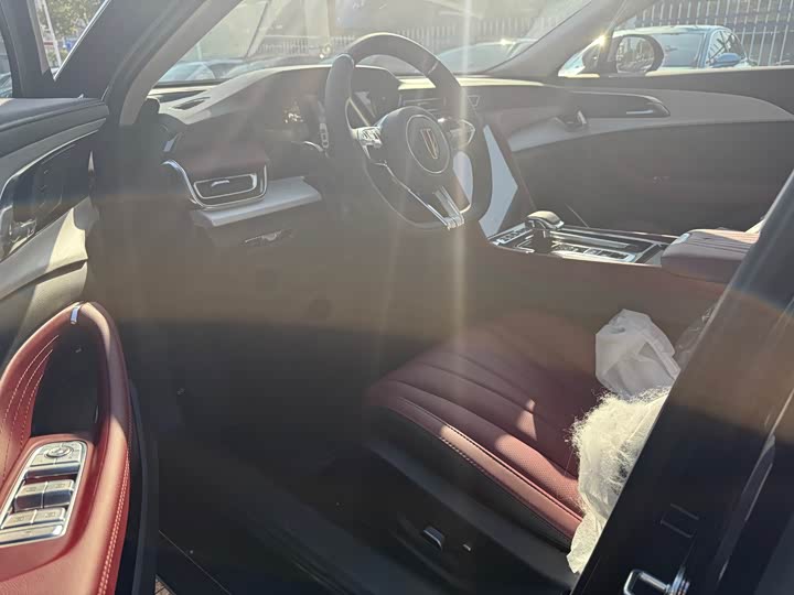 Hongqi H5 2025 2025款 1.5T DCT玄影200万辆纪念版