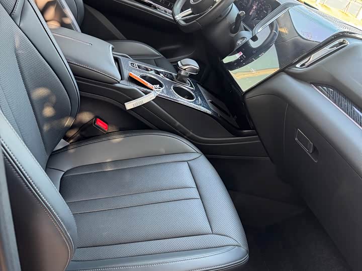 Hongqi HS3 2023 2023款 2.0T 两驱可为版