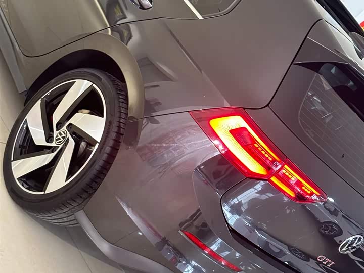Volkswagen Golf GTI 2023 2023款 380TSI DSG GTI