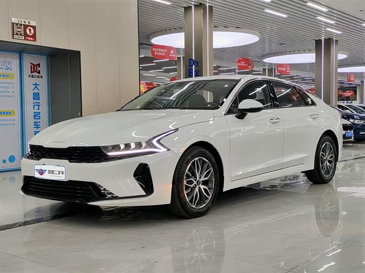 Kia K5 2025 2025款 1.5T 豪华版