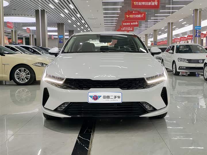 Kia K5 2025 2025款 1.5T 豪华版