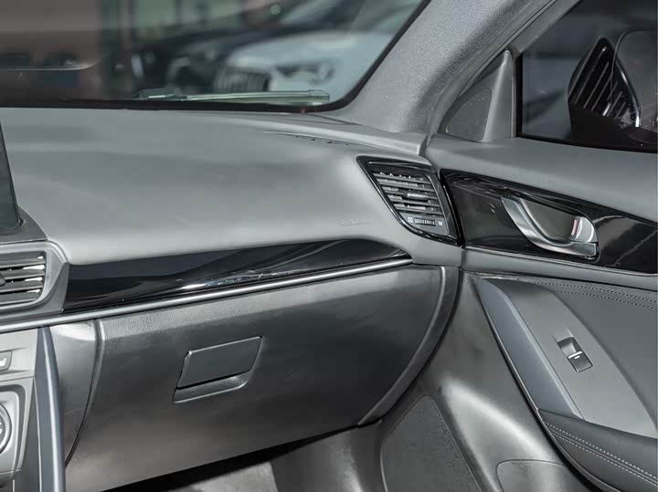 Mazda CX-4 2021 2021款 2.0L 自动两驱蓝天探索版