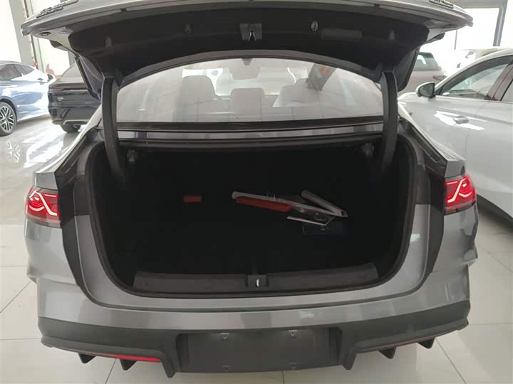 BYD Qin L 2025 2025款 DM-i 智驾版 80KM超越型