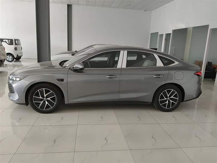 BYD Qin L 2025 2025款 DM-i 智驾版 80KM超越型