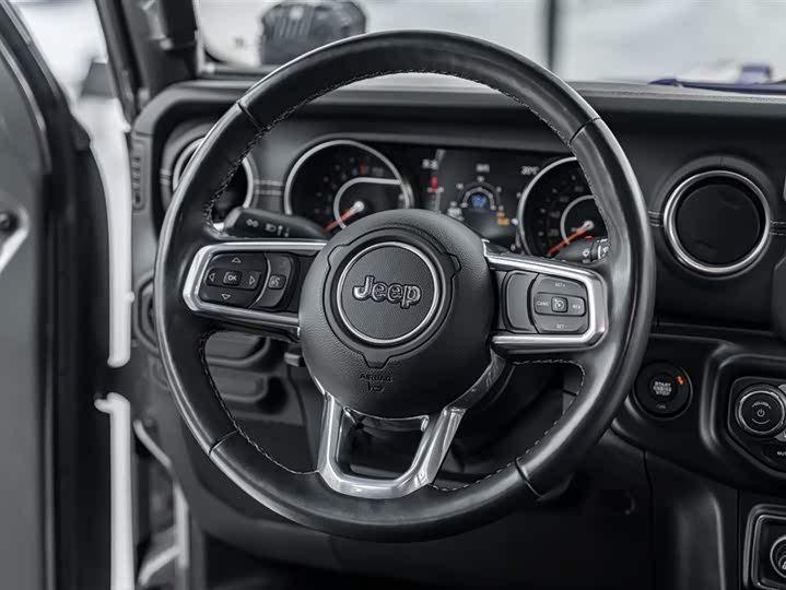 Jeep Gladiator 2022 2022款 3.6L 先行版