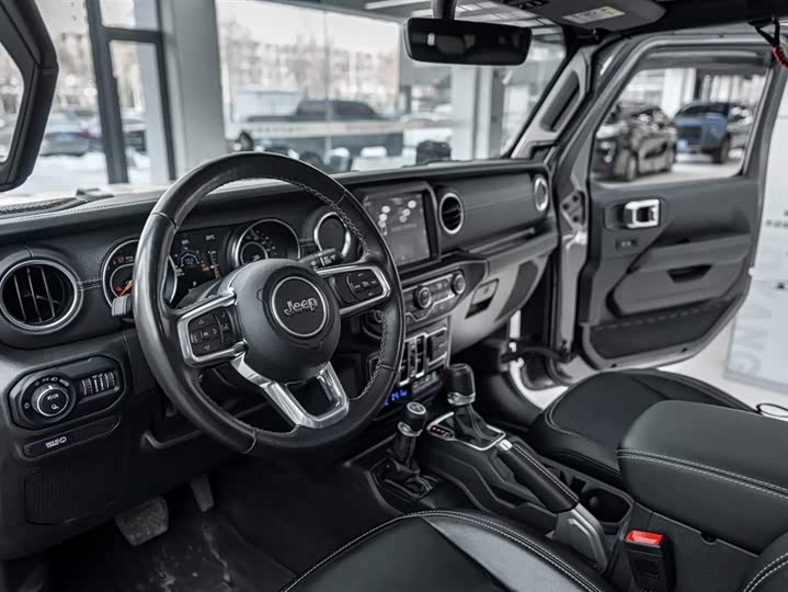 Jeep Gladiator 2022 2022款 3.6L 先行版