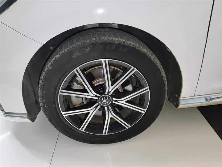 BYD Song Max Hybrid 2022 2022款 DM-i 105KM 行政版