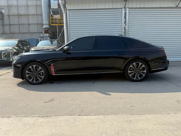 Hongqi H9 2024 2024款 2.0T 旗享 私享风尚版