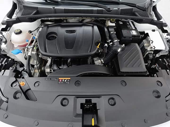 Geely Emgrand 2025 2025款 第4代 1.5L 手动龙腾版