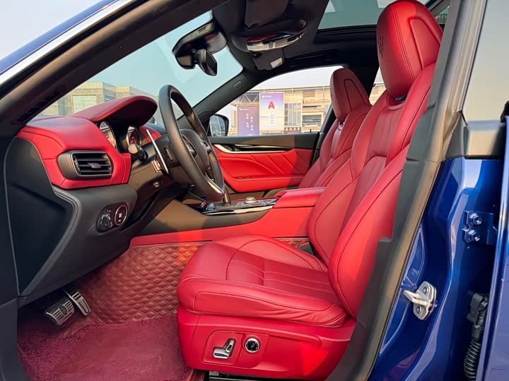 Maserati Levante 2023 2023款 3.0T Modena