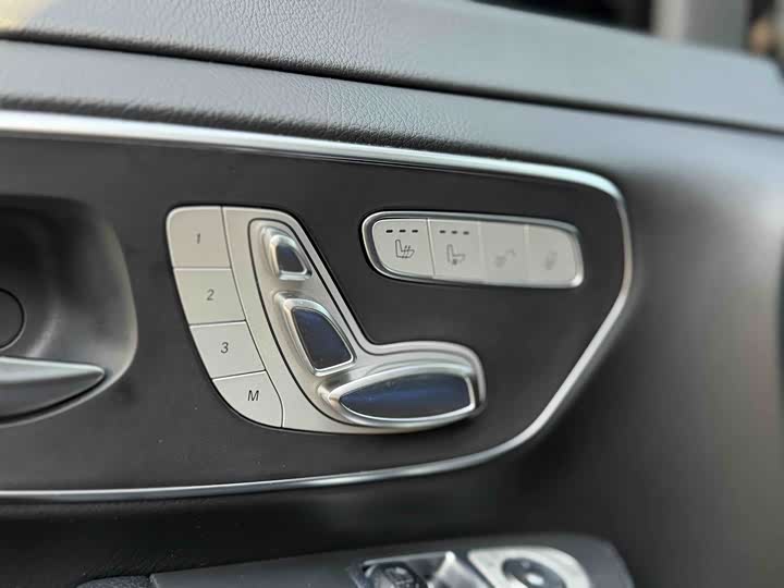 Mercedes-Benz V-Class 2022 2022款 V 260 尊贵版