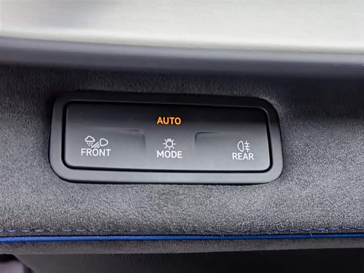 Volkswagen Teramont Pro 2025 2025款 途昂 Pro 450TSI 四驱登峰版