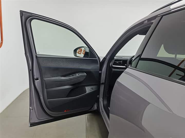 Volkswagen Teramont Pro 2025 2025款 途昂 Pro 450TSI 四驱登峰版