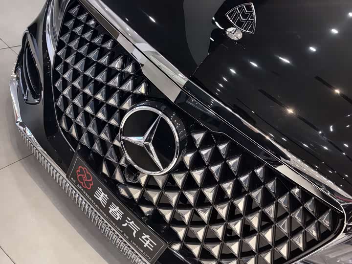 Mercedes-Benz Vito 2024 2024款 2.0T 商务版 7座