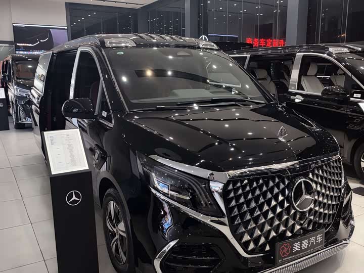 Mercedes-Benz Vito 2024 2024款 2.0T 商务版 7座