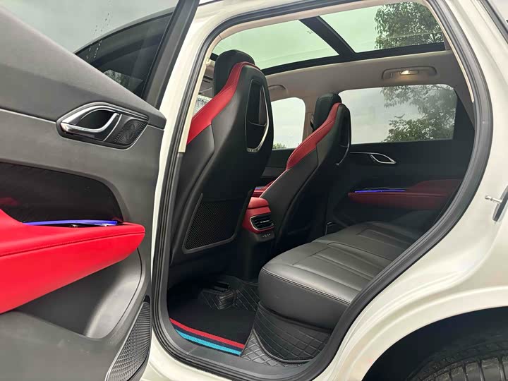 Hongqi HS3 2023 2023款 1.5T 两驱善为版