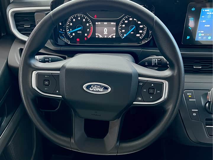 Ford Transit 2024 2024款 2.0T 汽油自动中轴中顶商旅型Bus豪华版7/8/9座