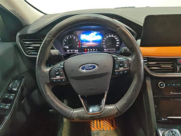 Ford Escape 2020 2020款 EcoBoost 245 两驱耀享款