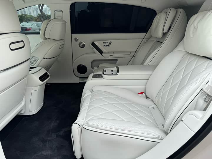 Maextro S800 2025 2025款 增程 星辉行政版 4座