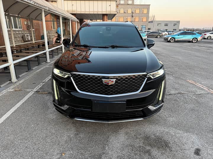 Cadillac XT6 2022 2022款 2.0T 七座四驱风尚型