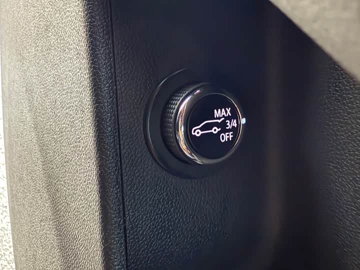 Cadillac XT6 2022 2022款 2.0T 七座四驱风尚型