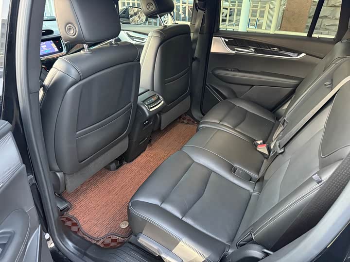 Cadillac XT6 2022 2022款 2.0T 七座四驱风尚型