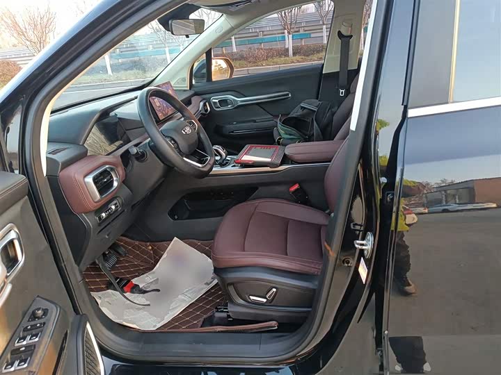 Geely Okavango 2022 2022款 1.8TD 自动尊贵型 7座