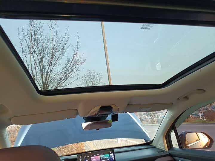 Geely Okavango 2022 2022款 1.8TD 自动尊贵型 7座